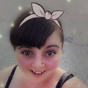 Meet your Posher, Hailey